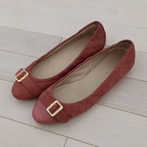 Burberry Women's Suede Quilted Buckle Cap Toe Ballet Flats Pink Size 37